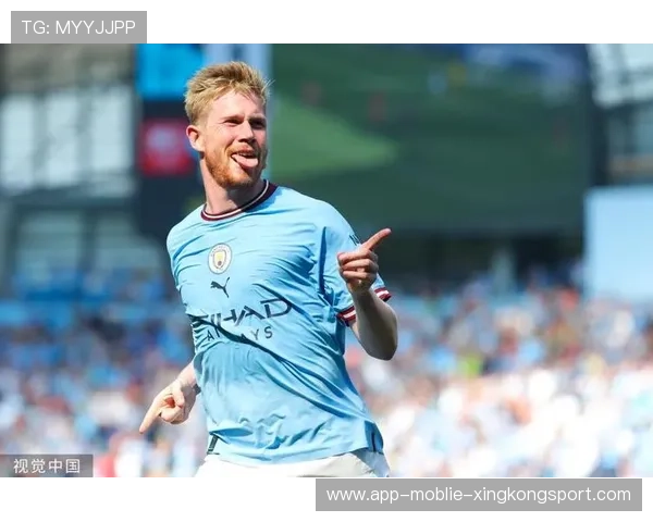 德布劳内禁区前沿搓传精准找到后插点，演绎现代足球的完美助攻